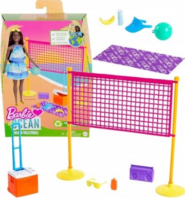 Barbie loves the ocean